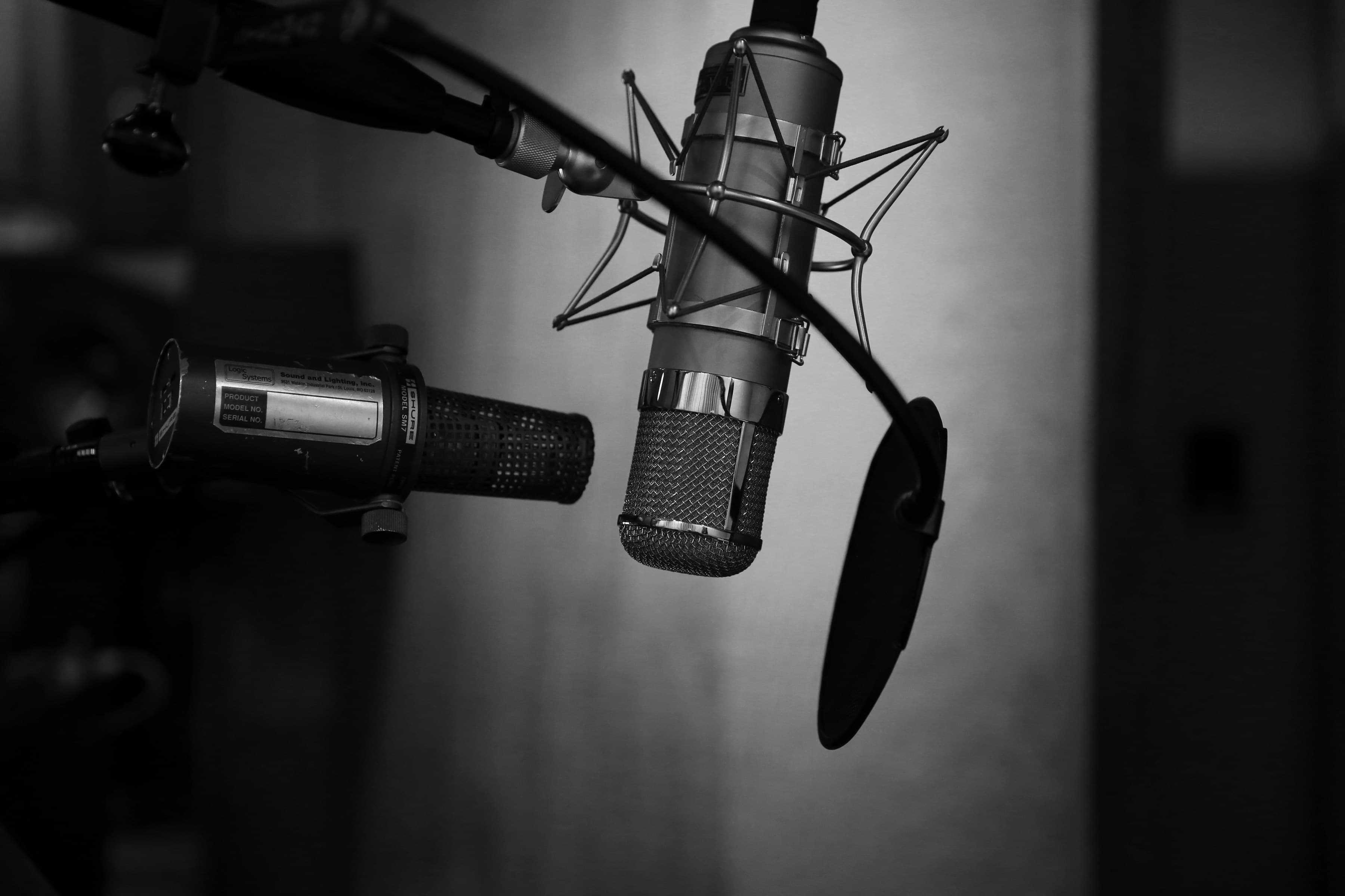 PRODUCTION & ACCOMPAGNEMENT D'ARTISTES